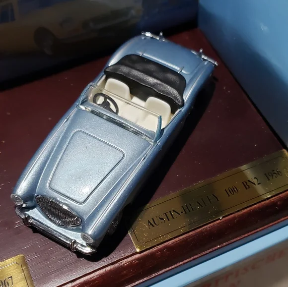 COLLECTABLE MATCH BOX/ DINKY vintage classic British sports cars. - Picture 2 of 10